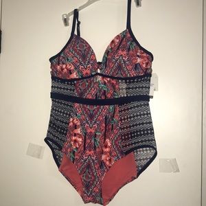💜Time and Tru Missy 1 piece Swimsuit